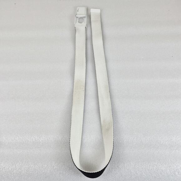 Nike Reversible Web Golf Belt White Black Bottle Opener Buckle 47" One Size - Picture 3 of 5
